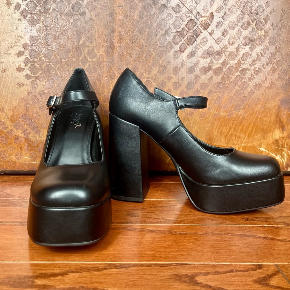 Black Platform Mary Jane Shoes